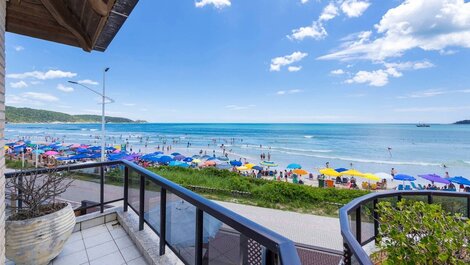 SEASIDE HOUSE 🌊 05 SUITES, FOR 15 PEOPLE IN BOMBAS