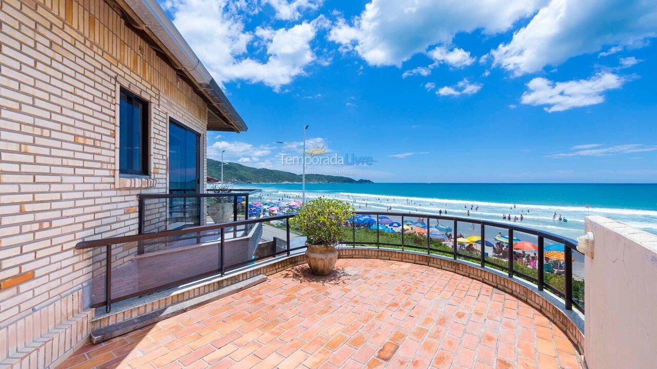 House for vacation rental in Bombinhas (Praia de Bombas)