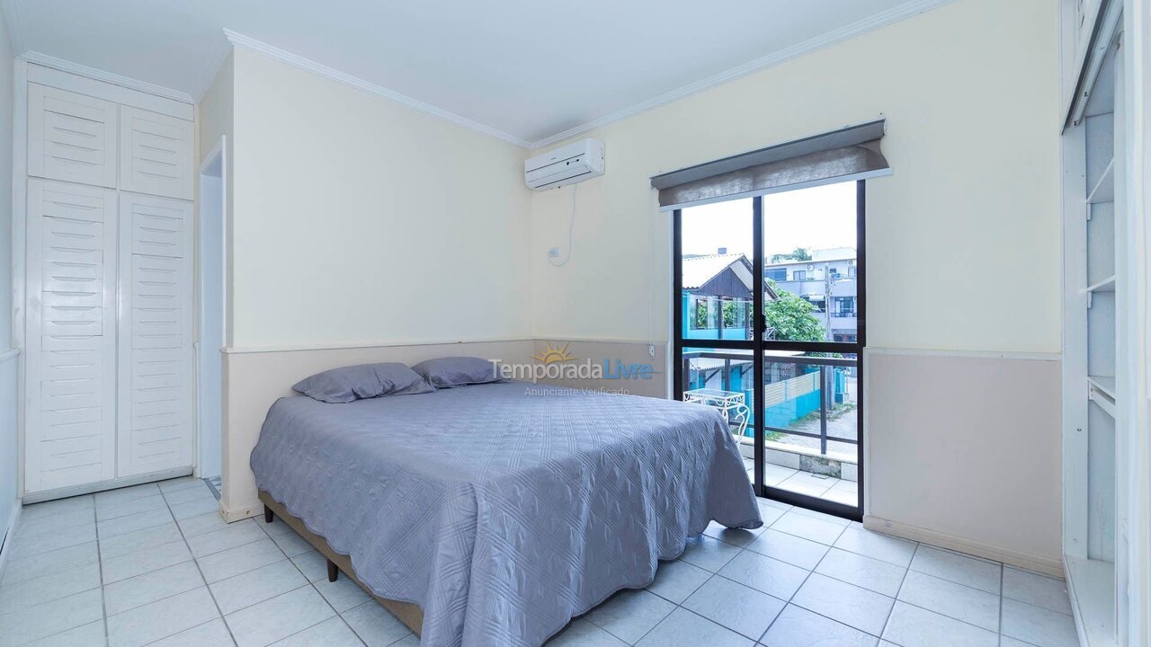 House for vacation rental in Bombinhas (Praia de Bombas)