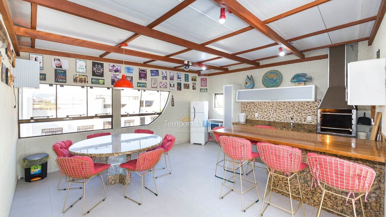 Apartment for vacation rental in Bombinhas (Praia de Bombas)