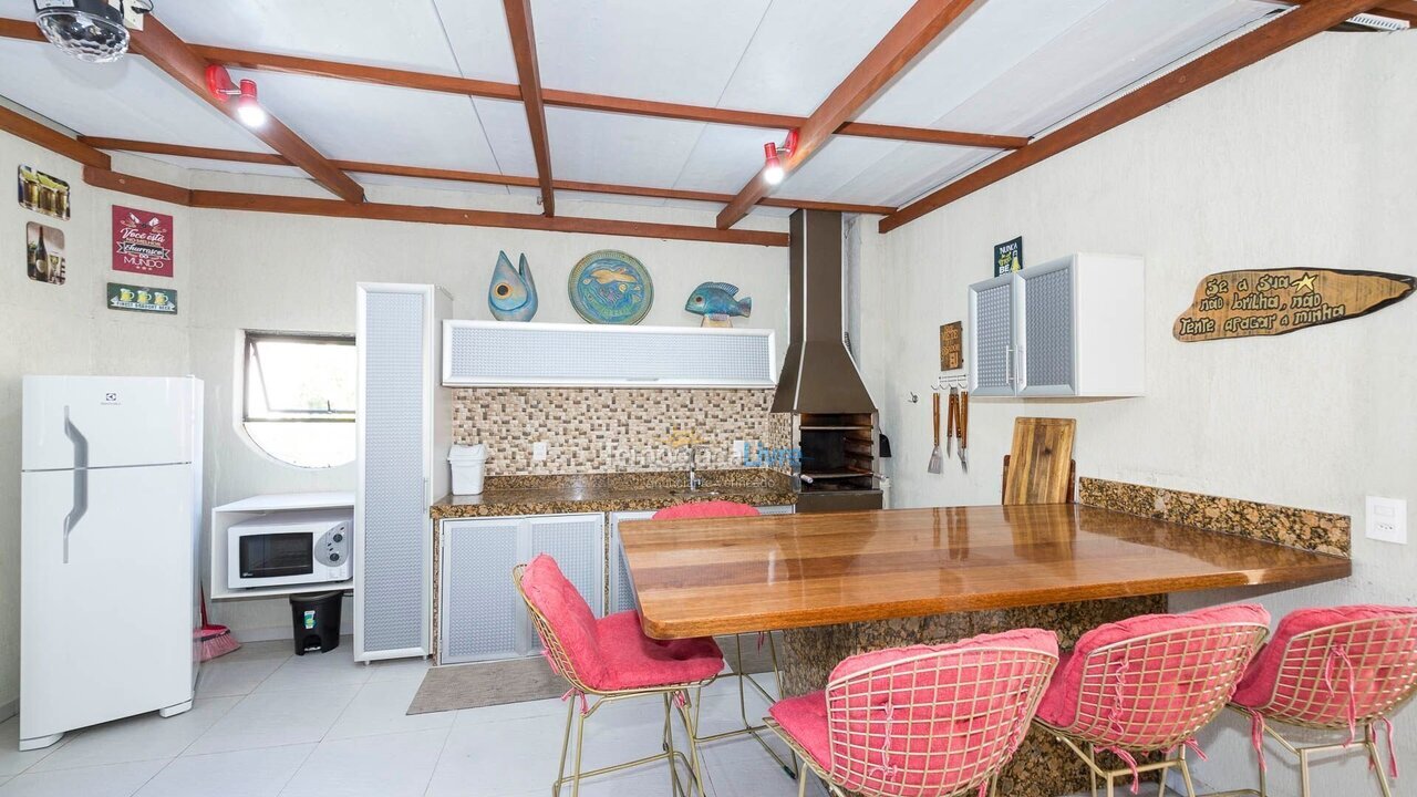 Apartment for vacation rental in Bombinhas (Praia de Bombas)