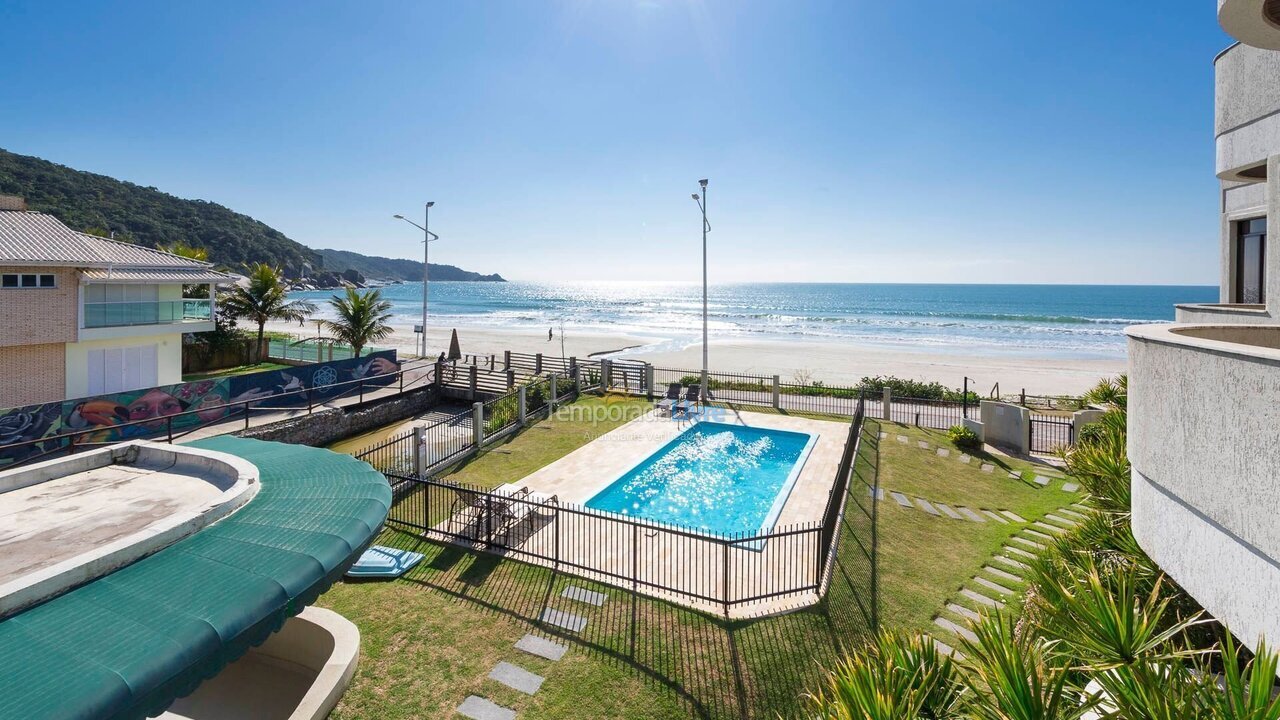 Apartment for vacation rental in Bombinhas (Praia de Bombas)