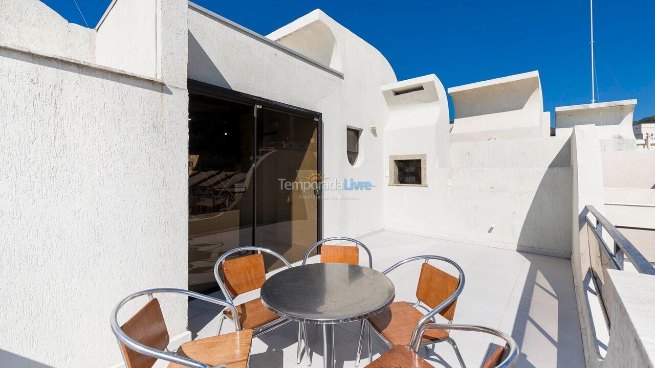 Apartment for vacation rental in Bombinhas (Praia de Bombas)