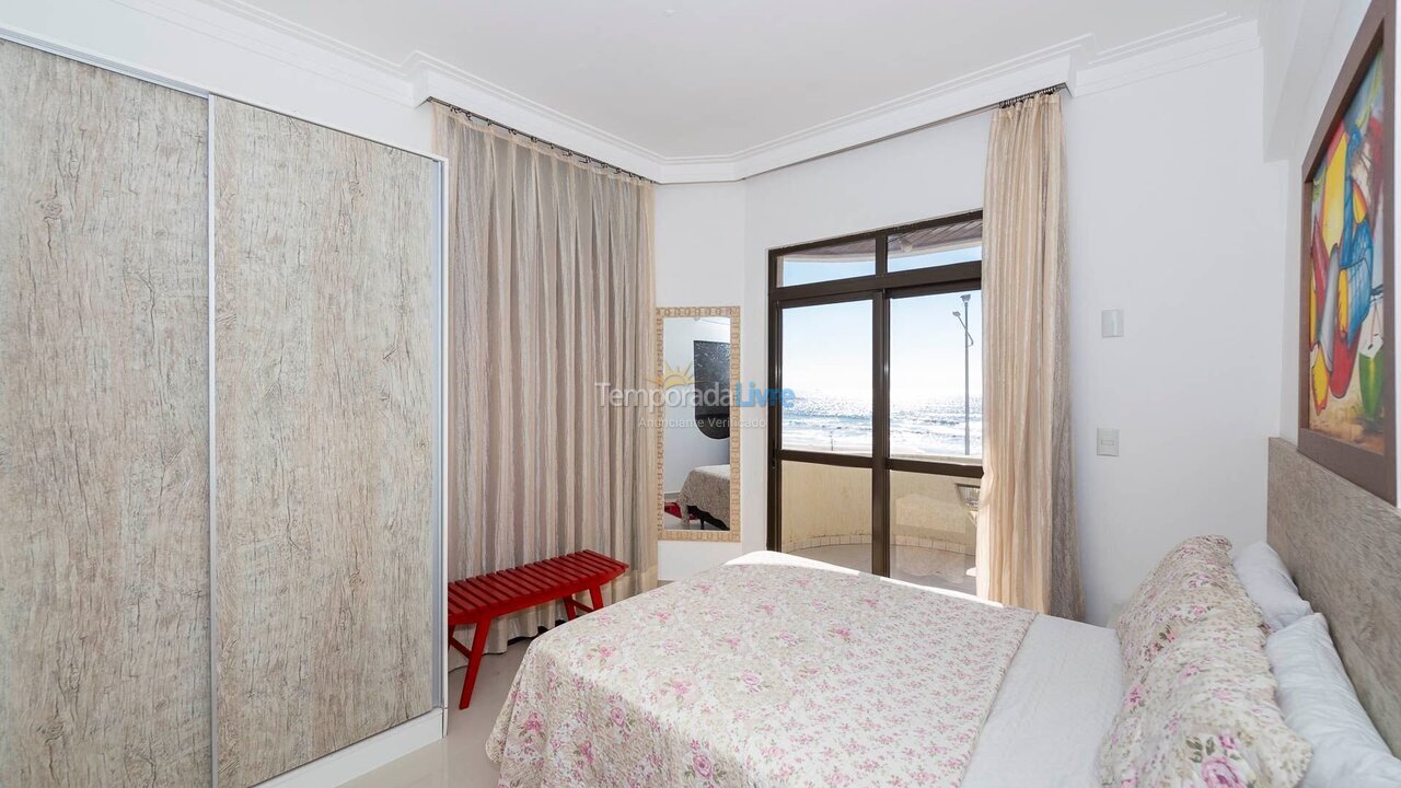 Apartment for vacation rental in Bombinhas (Praia de Bombas)