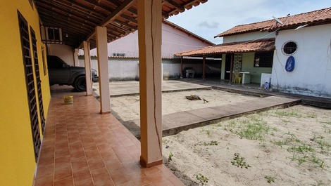 Suite con aire acondicionado para hasta 4 personas en Alcobaça-BA