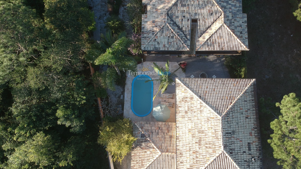 Casa para aluguel de temporada em Florianopolis (Campeche)