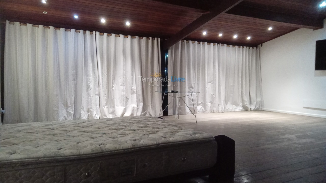 Casa para aluguel de temporada em Cabo Frio (Peró)