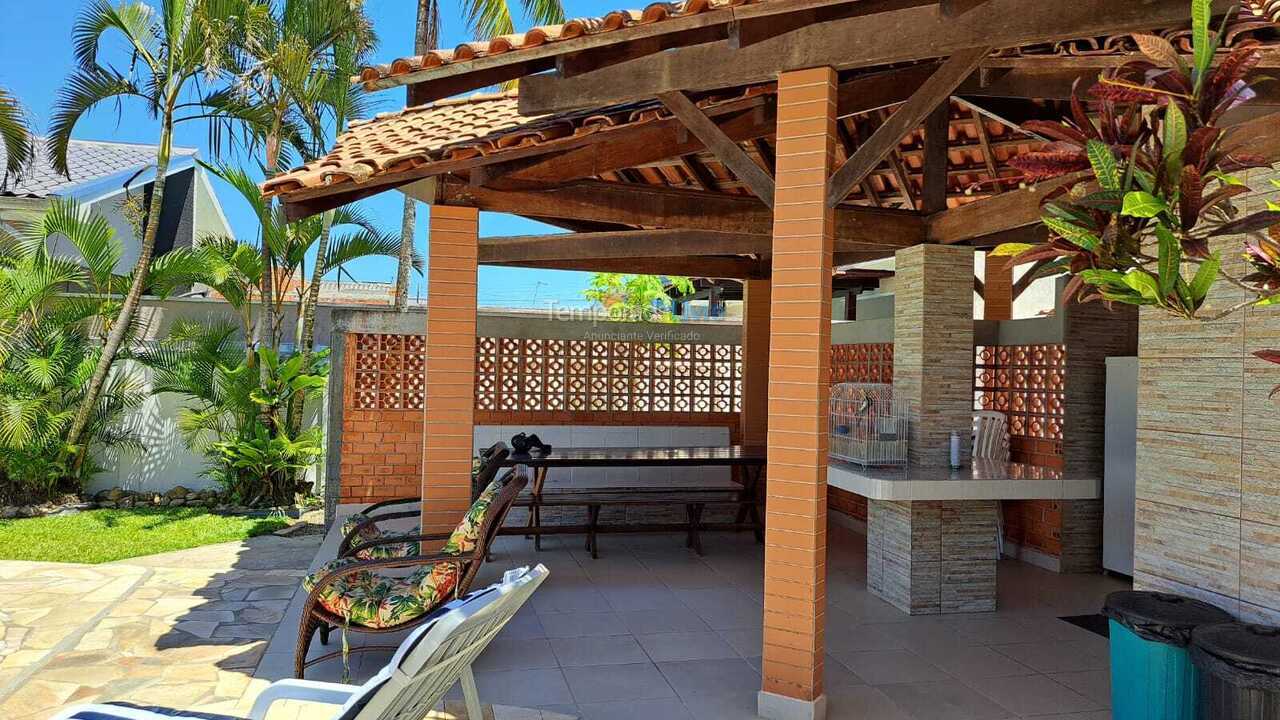 Casa para alquiler de vacaciones em Guaratuba (Balneário Eliane)