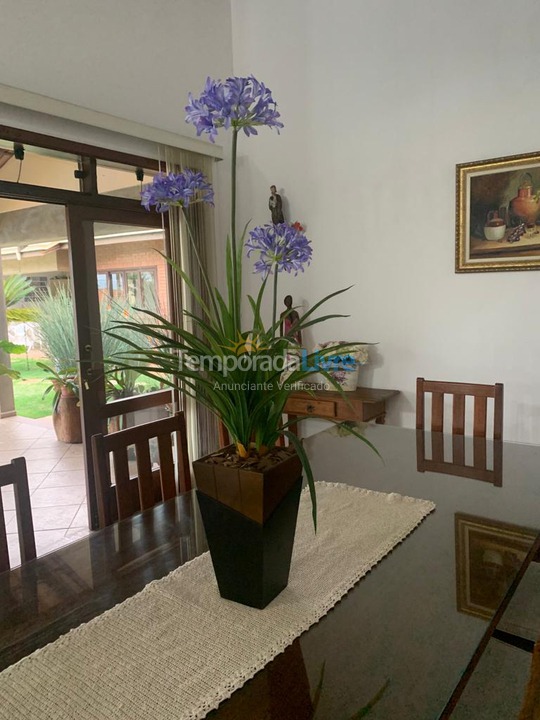 Granja para alquiler de vacaciones em Amparo (Jardim São Sebastião)