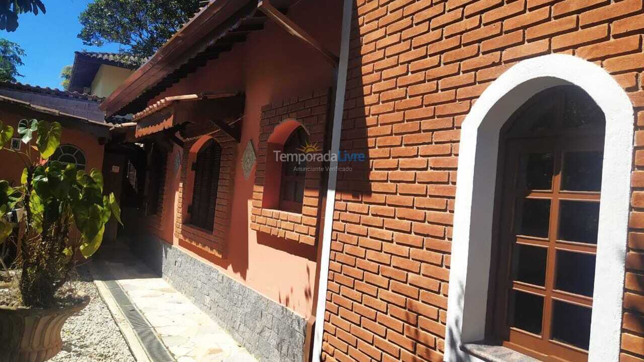 Casa para alquiler de vacaciones em Ubatuba (Praia de Itamambuca)