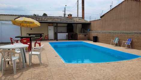 House with pool on Itanhaem beach