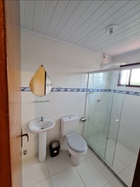 Casa NOVA para Temporada condomínio fechado próximo a Guarajuba