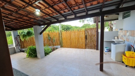 Casa NOVA para Temporada condomínio fechado próximo a Guarajuba