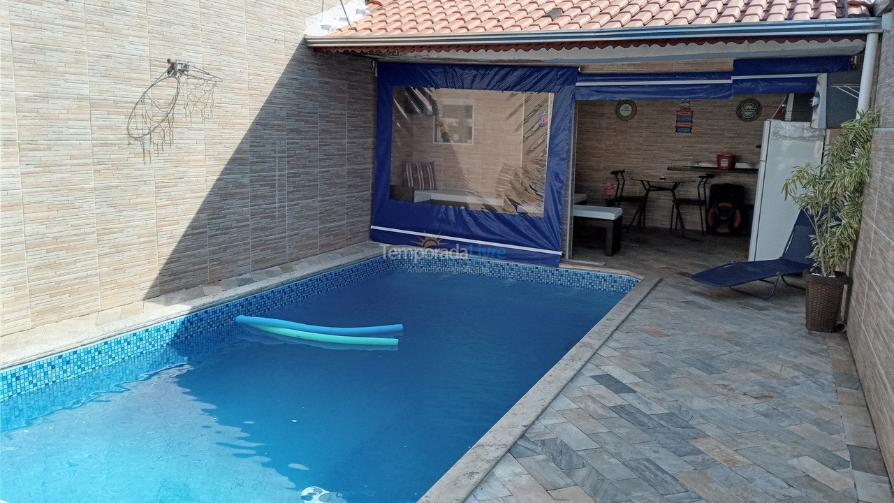 House for vacation rental in Praia Grande (Jardim Imperador)