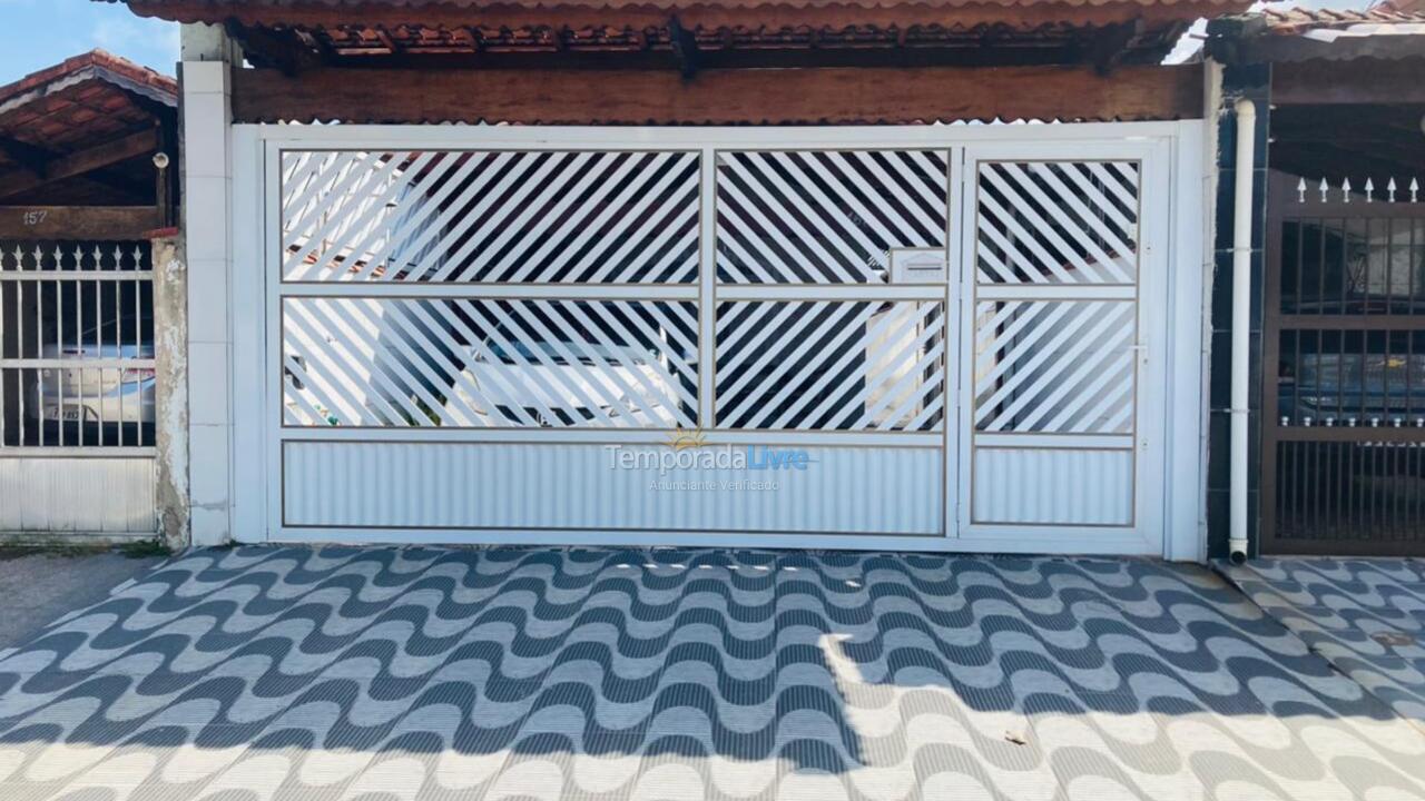 House for vacation rental in Praia Grande (Jardim Imperador)