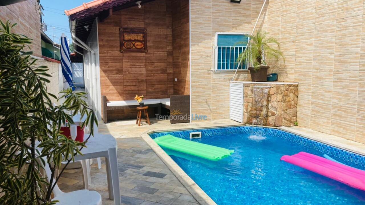 House for vacation rental in Praia Grande (Jardim Imperador)