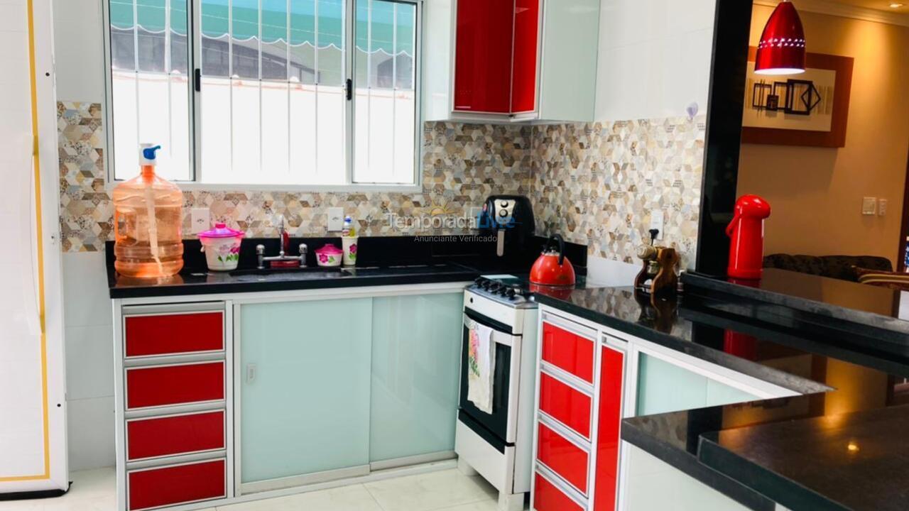 House for vacation rental in Praia Grande (Jardim Imperador)