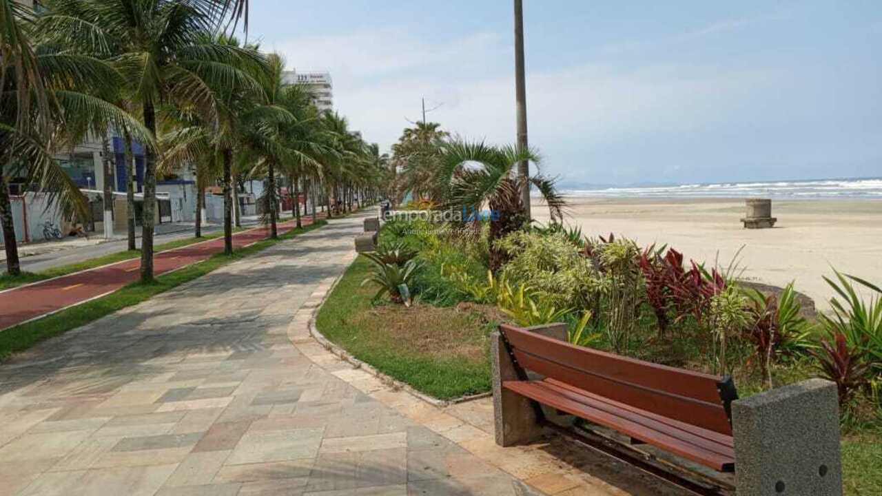 House for vacation rental in Praia Grande (Jardim Imperador)