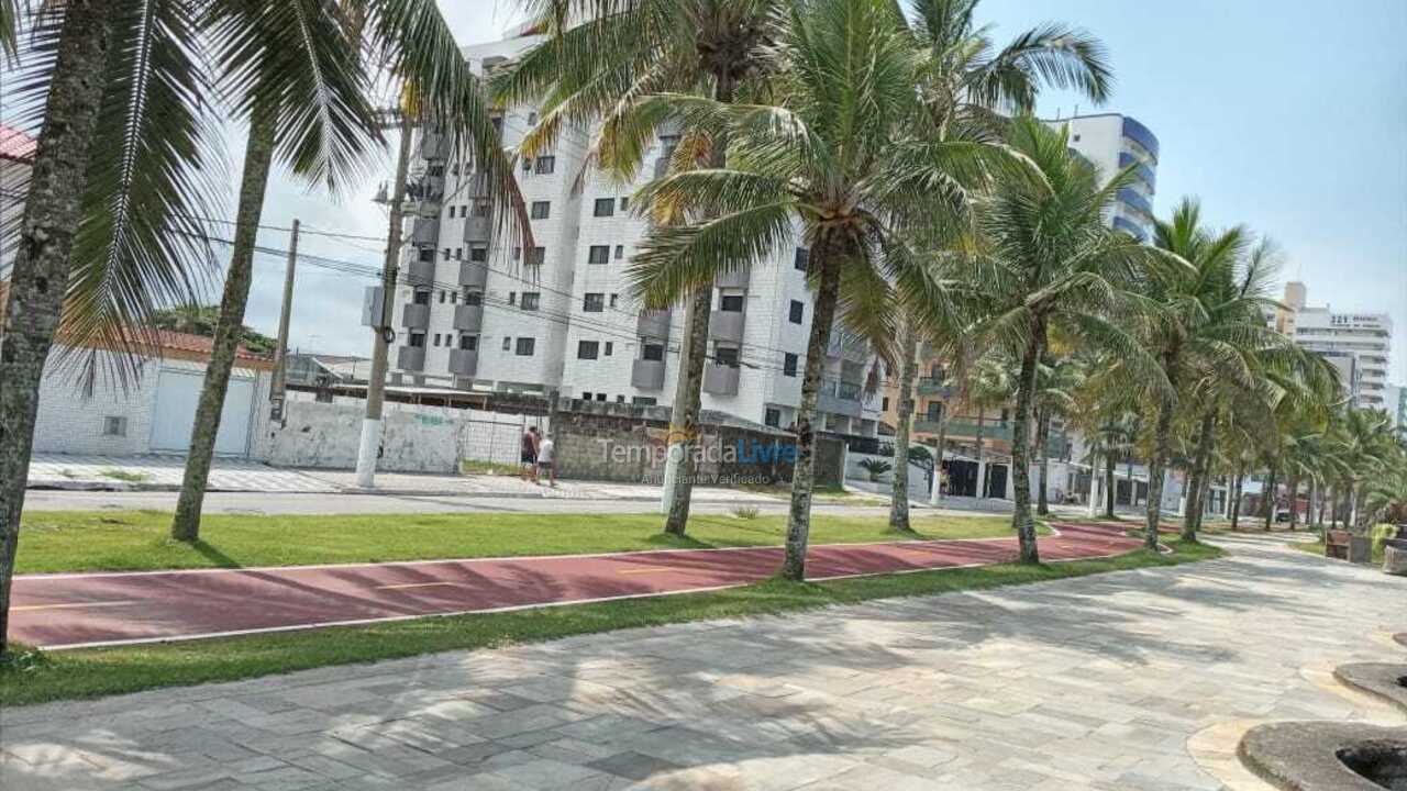 House for vacation rental in Praia Grande (Jardim Imperador)