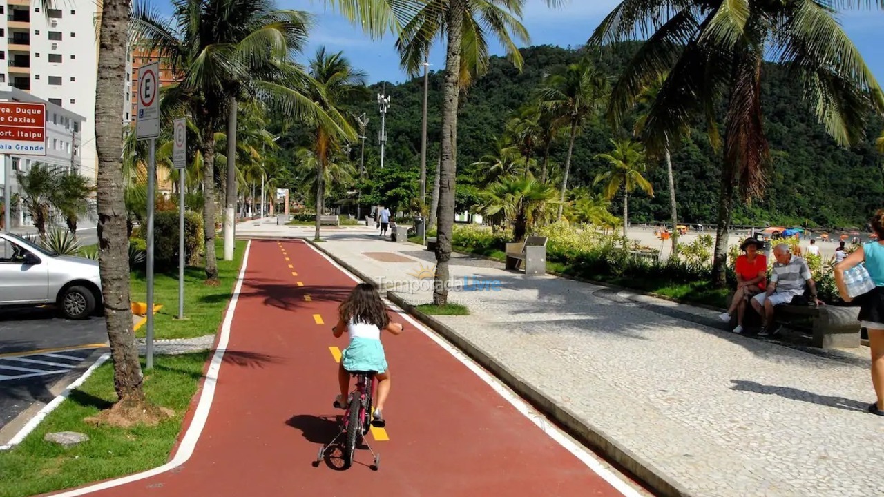 House for vacation rental in Praia Grande (Jardim Imperador)