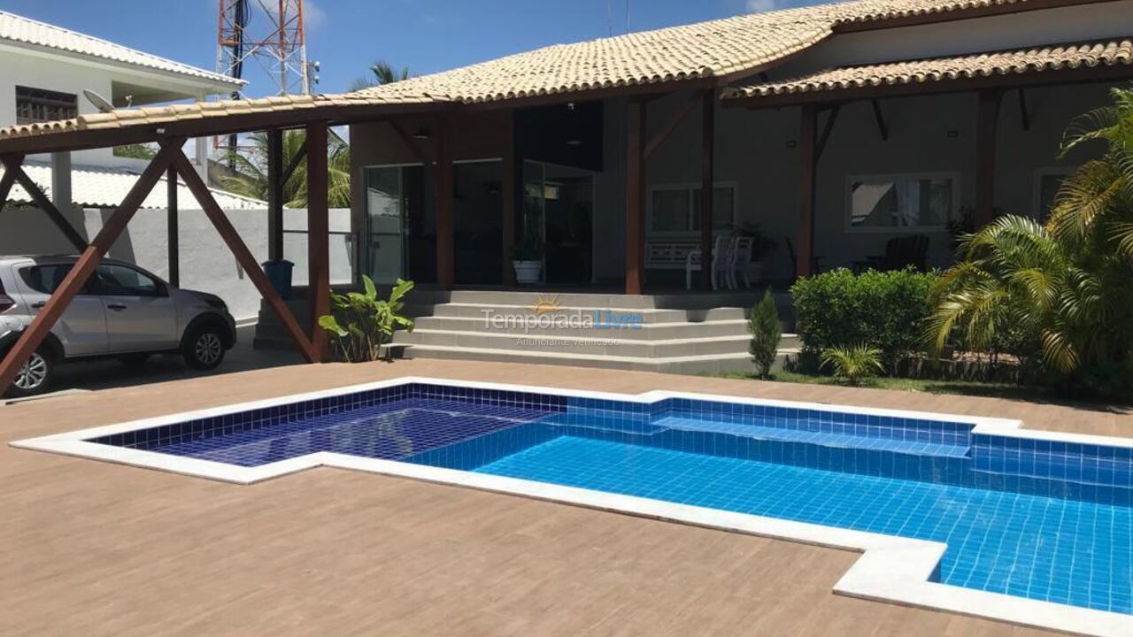 Casa para aluguel de temporada em Camaçari (Praia de Guarajuba)