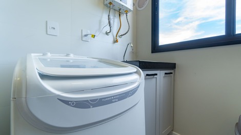 LINDO APARTAMENTO de 3 quartos(01 suite). 350m do mar.