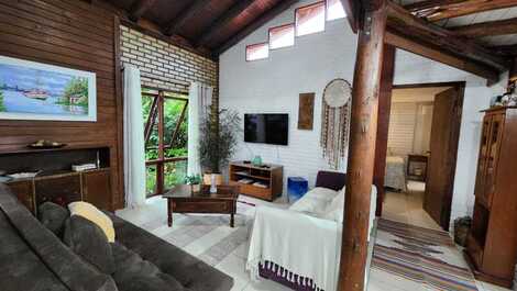 Casa d praia c piscina, jacuzzi, ampla e aconchegante na praia do rosa