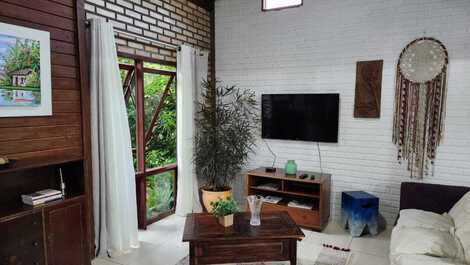 Beach house with swimming pool and large and cozy jacuzzi in Praia do Rosa