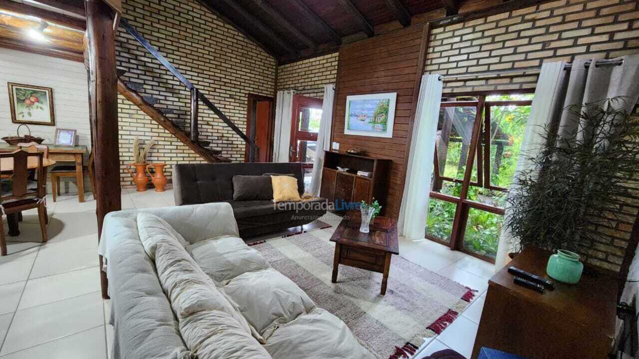Casa para aluguel de temporada em Imbituba (Praia do Rosa)