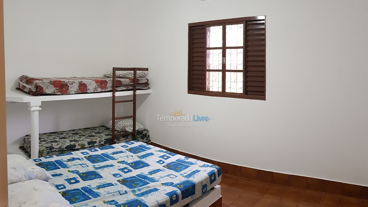 Casa para aluguel de temporada em Ubatuba (Maranduba)