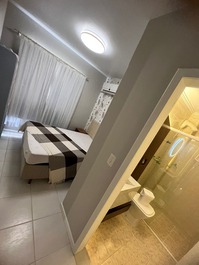 Ref 103 - piso reformado de 4 habitaciones y 2 suites