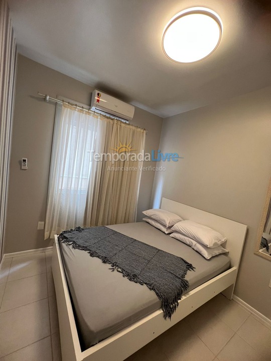 Apartamento para alquiler de vacaciones em Itapema (Meia Praia)