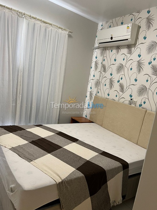 Apartamento para alquiler de vacaciones em Itapema (Meia Praia)