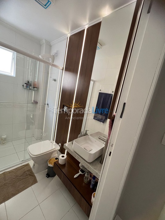 Apartamento para alquiler de vacaciones em Itapema (Meia Praia)