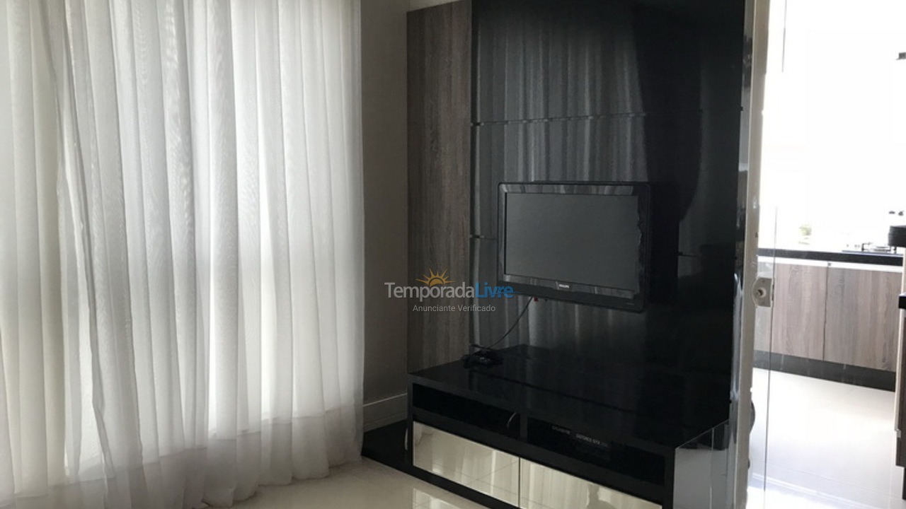 Apartamento para aluguel de temporada em Itapema (Meia Praia)