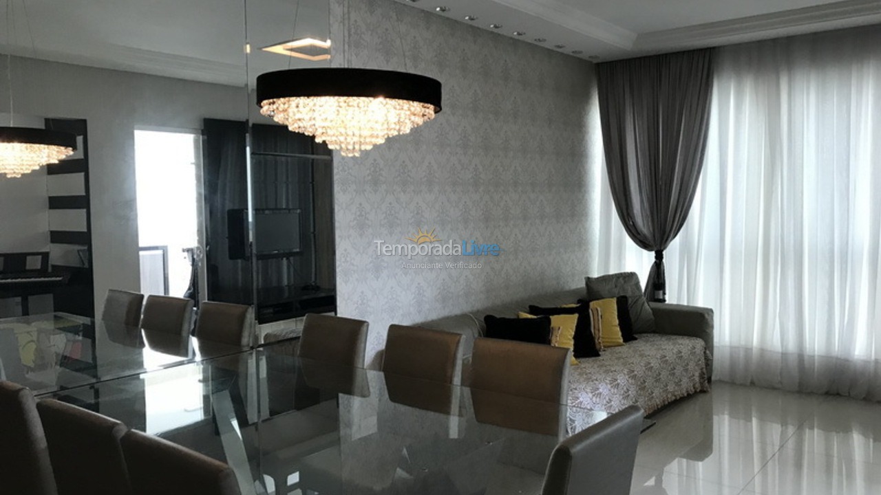 Apartamento para aluguel de temporada em Itapema (Meia Praia)