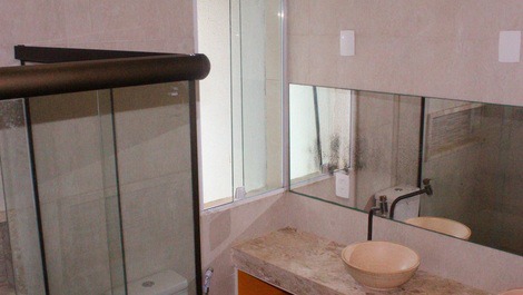 Quarto 2:  banheiro crianças