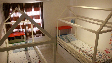 Quarto 2:  crianças