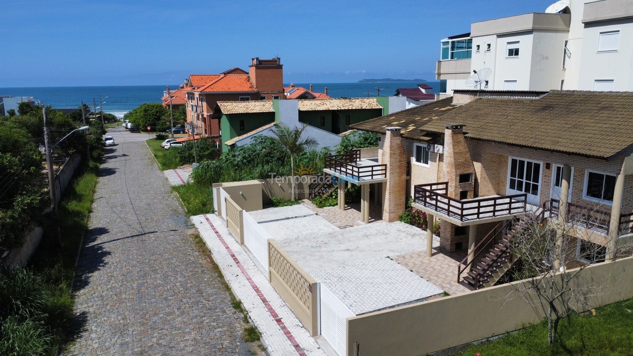 Apartment for vacation rental in Bombinhas (Mariscal)