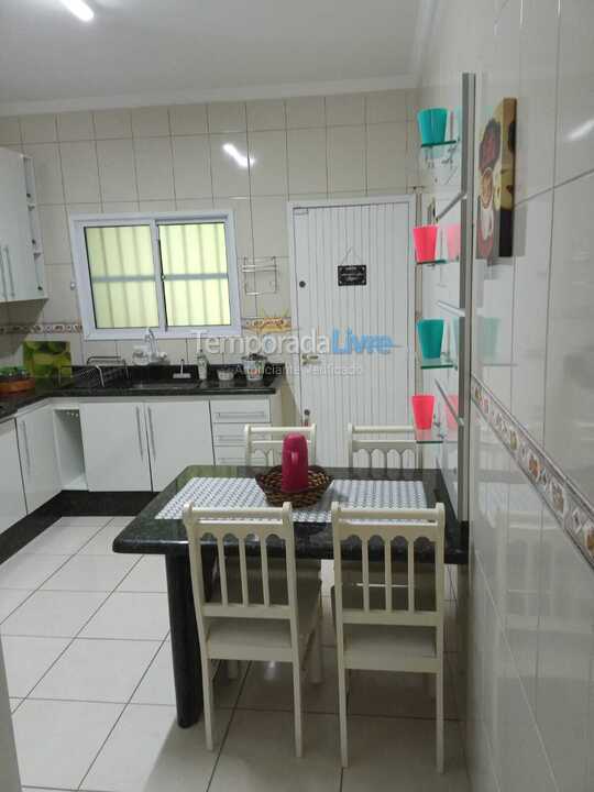 Casa para alquiler de vacaciones em Praia Grande (Balneário Florida)