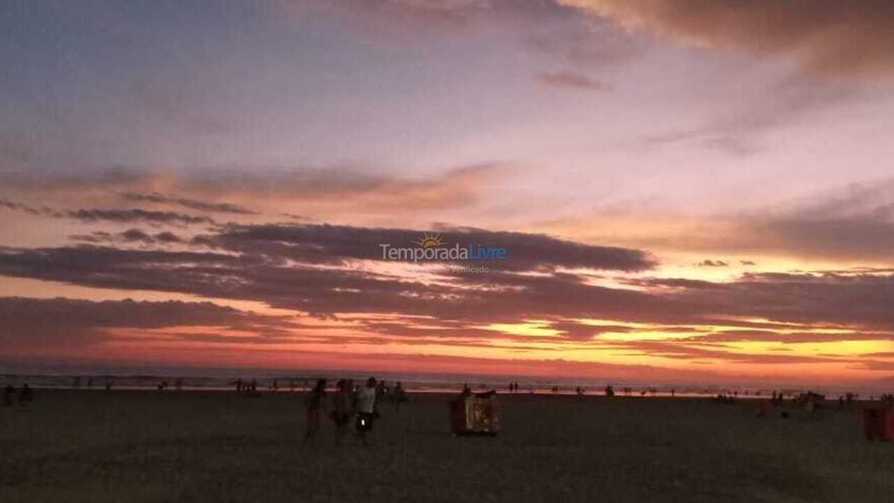 Casa para alquiler de vacaciones em Praia Grande (Balneário Florida)