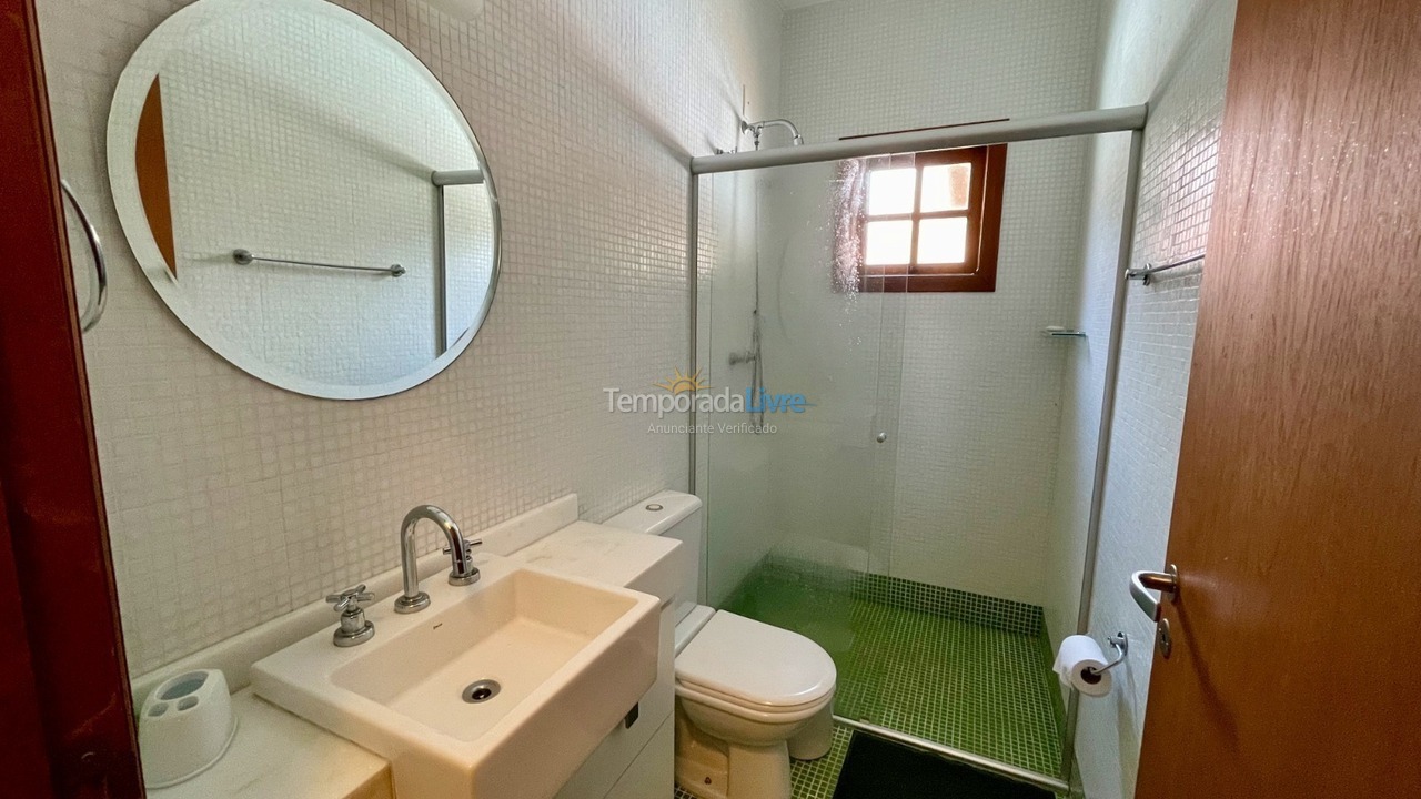 Casa para alquiler de vacaciones em Piracaia (Condomínio Santa Rita)