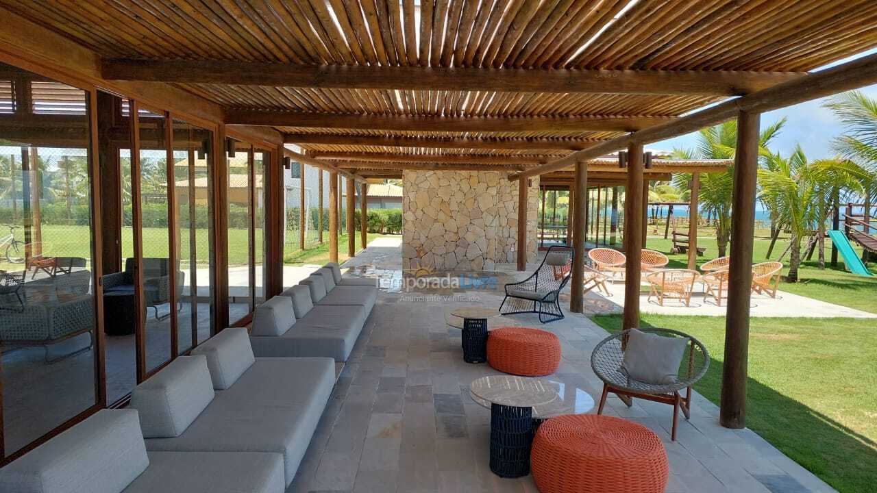 Casa para aluguel de temporada em Camaçari (Praia de Guarajuba)