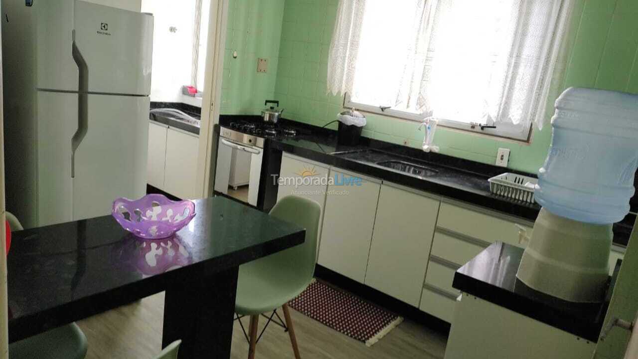 Apartamento para aluguel de temporada em Balneário Camboriú (Praia Central)