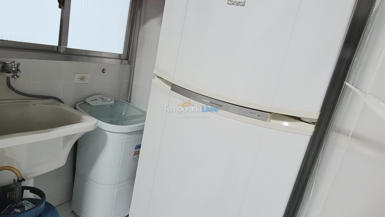 Apartamento para aluguel de temporada em Guarujá (Pitangueiras)