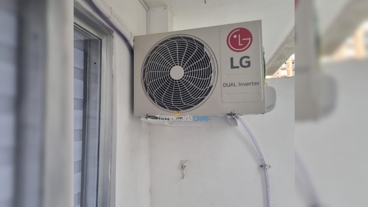 Apartamento para aluguel de temporada em Guarujá (Pitangueiras)