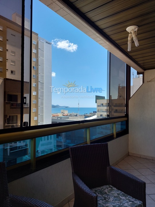 Apartamento para aluguel de temporada em Itapema (Meia Praia)