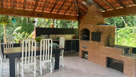 CHÁCARA PARA TEMPORADA EM CONDOMÍNIO FECHADO