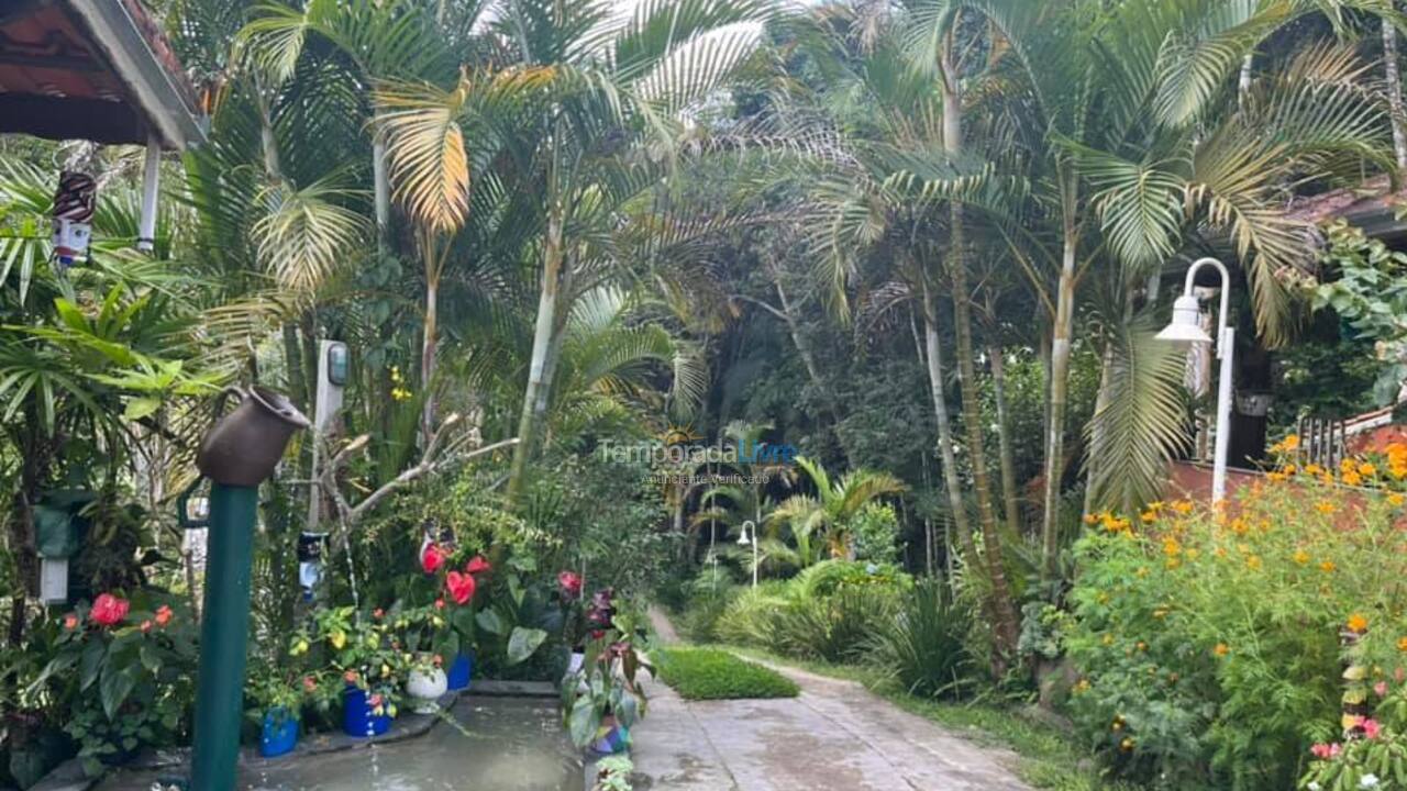 Chácara / sítio para aluguel de temporada em Juquitiba (Centro de Juquitiba)