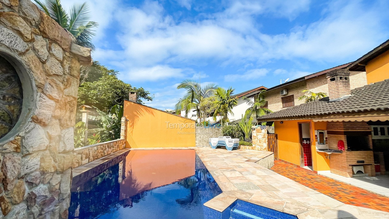 Casa para aluguel de temporada em Bertioga (Riviera de São Lourenço)